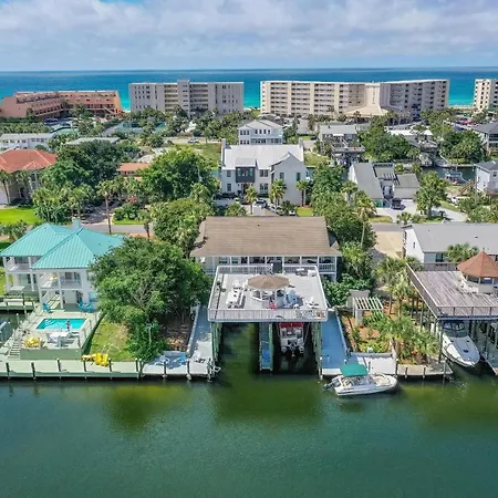 Destin-A-Tion On The Water Villa